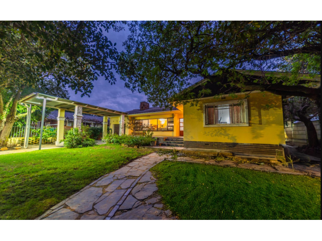  22  Du Plessis, Lemoenkloof, Paarl 